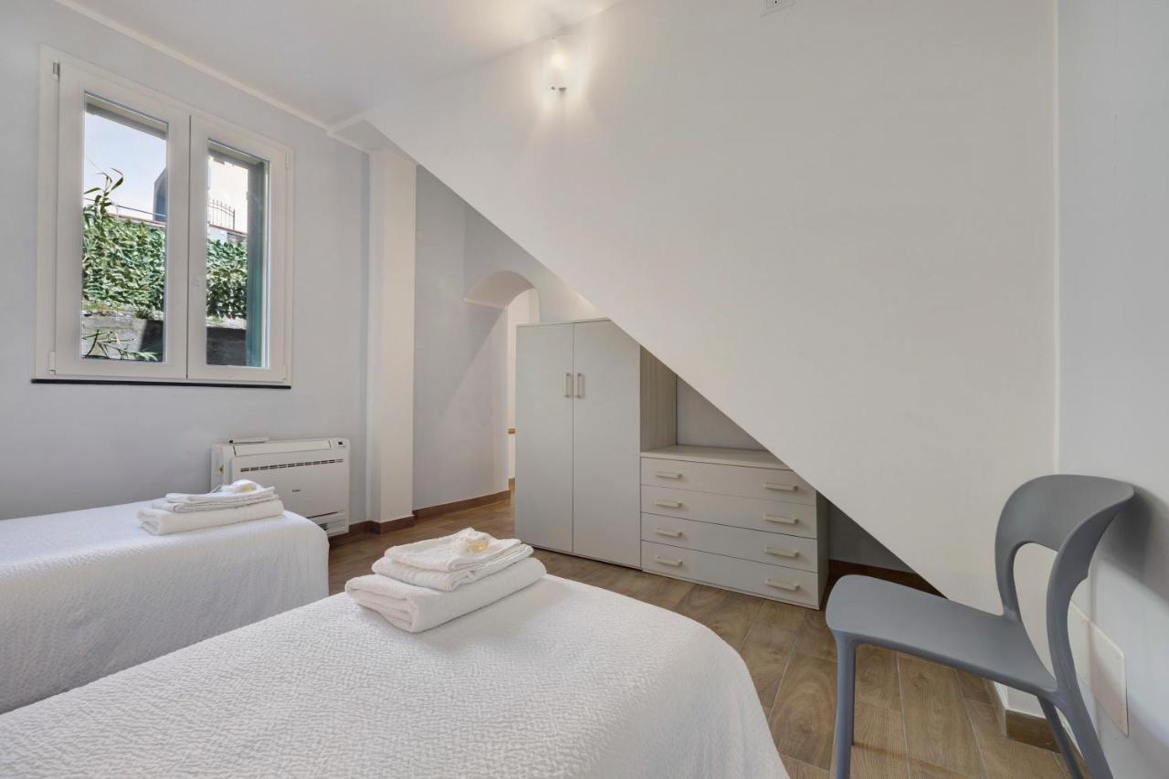 Ca Di Perti Apt 1 Finale Ligure Luaran gambar